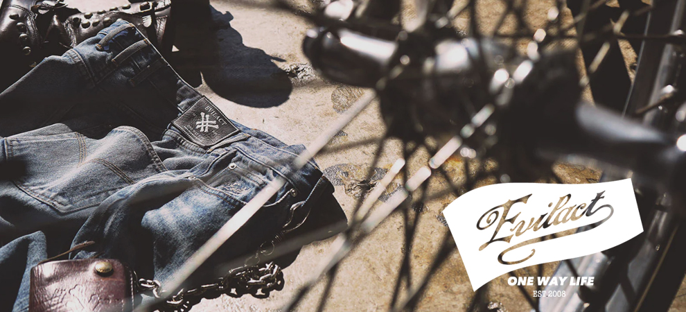 EVILACT(イーブルアクト) EVILACT(イーブルアクト)